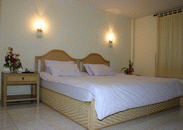 Twin-Bed